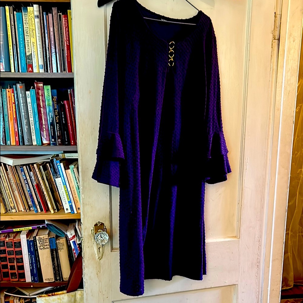 Elegant Purple Dress with Flared Sleeves
